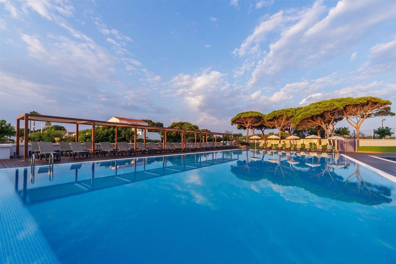 Alua Illa De Menorca Hotel S'Algar Kültér fotó