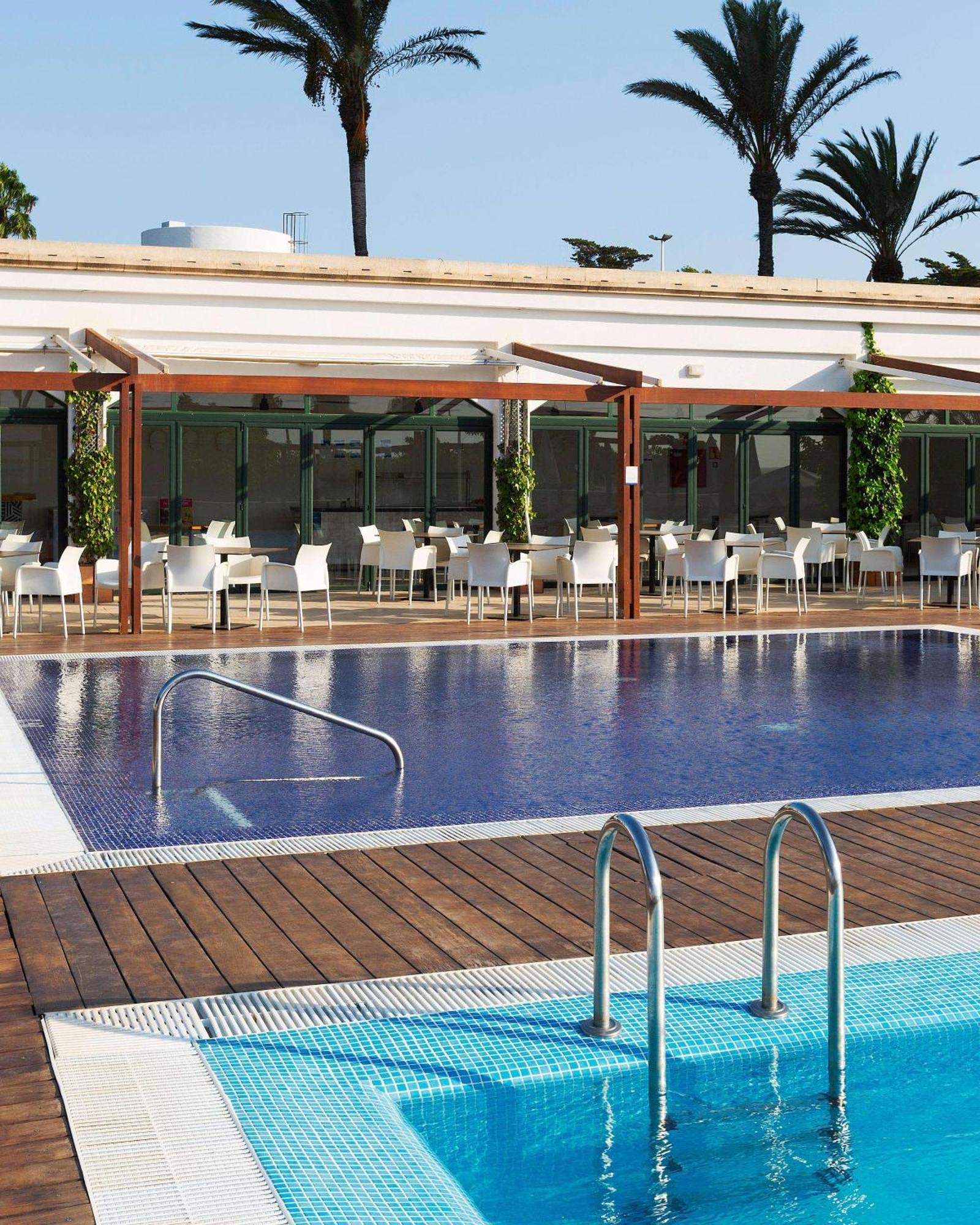 Alua Illa De Menorca Hotel S'Algar Kültér fotó